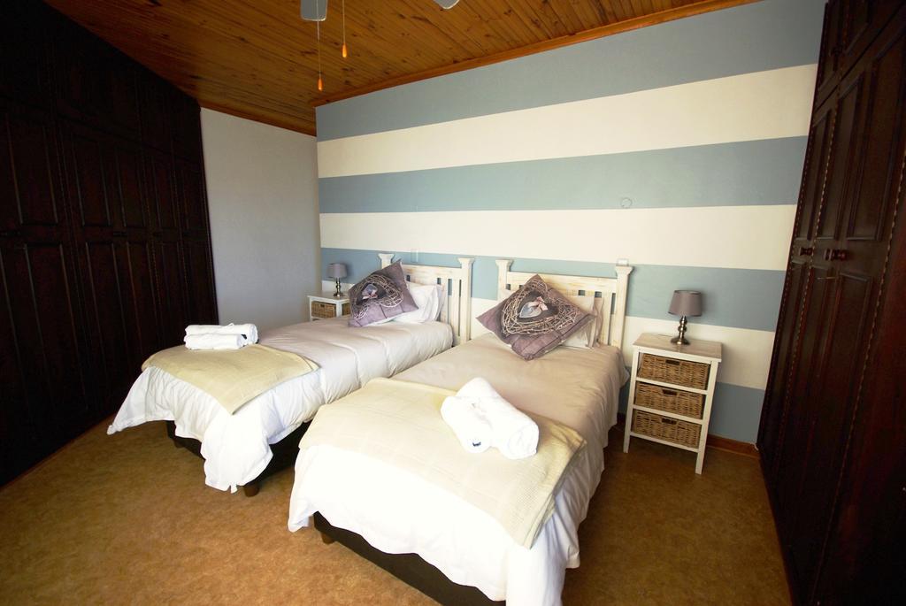เจฟรีย์ เบย์ บีช เฮาส์ Bed & Breakfast เจฟฟรีส์เบย์ ห้อง รูปภาพ